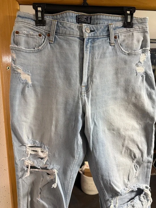 Abercrombie & Fitch Light Blue High-Rise Slim Jeans - Picture 3 of 5